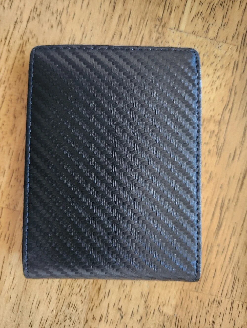 RunBox Black Carbon Fiber Bifold Wallet for Men